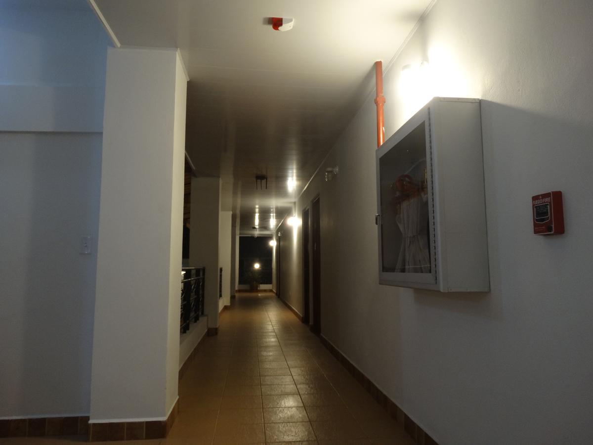 Hotel Casa Royale Bluefields エクステリア 写真